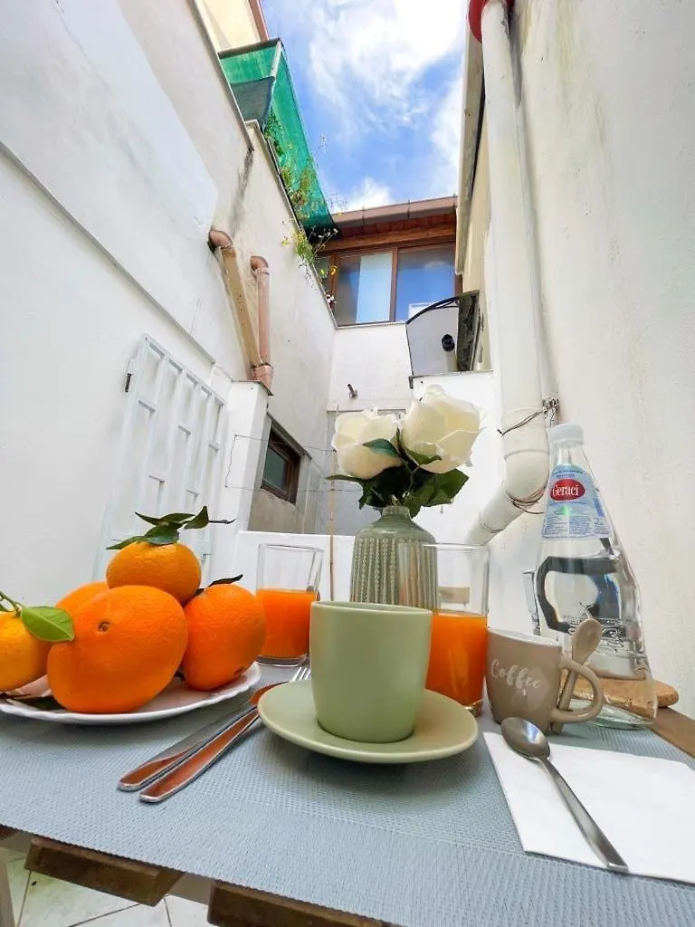 Charming House In The Historic Center Of Palermo Apartment Italy