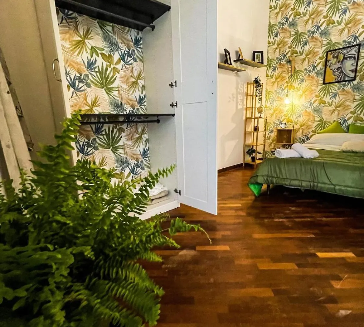 Charming House In The Historic Center Of Palermo Apartment