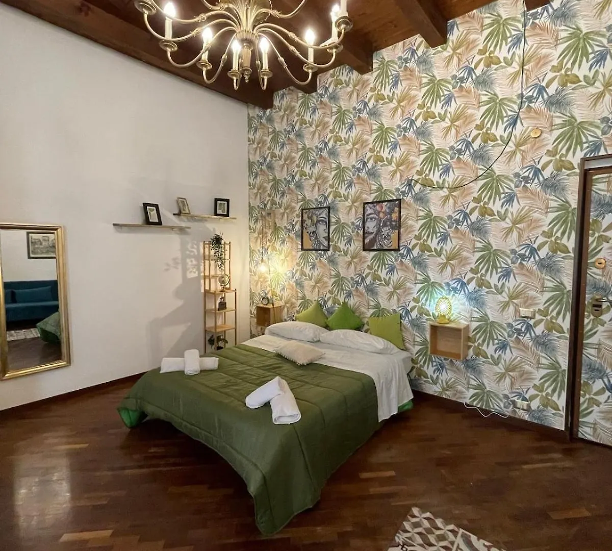 Charming House In The Historic Center Of Palermo Apartment 0*,