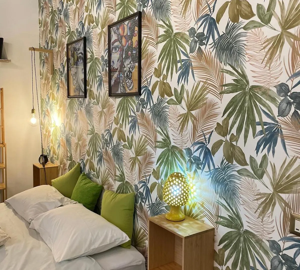 Charming House In The Historic Center Of Palermo Apartment