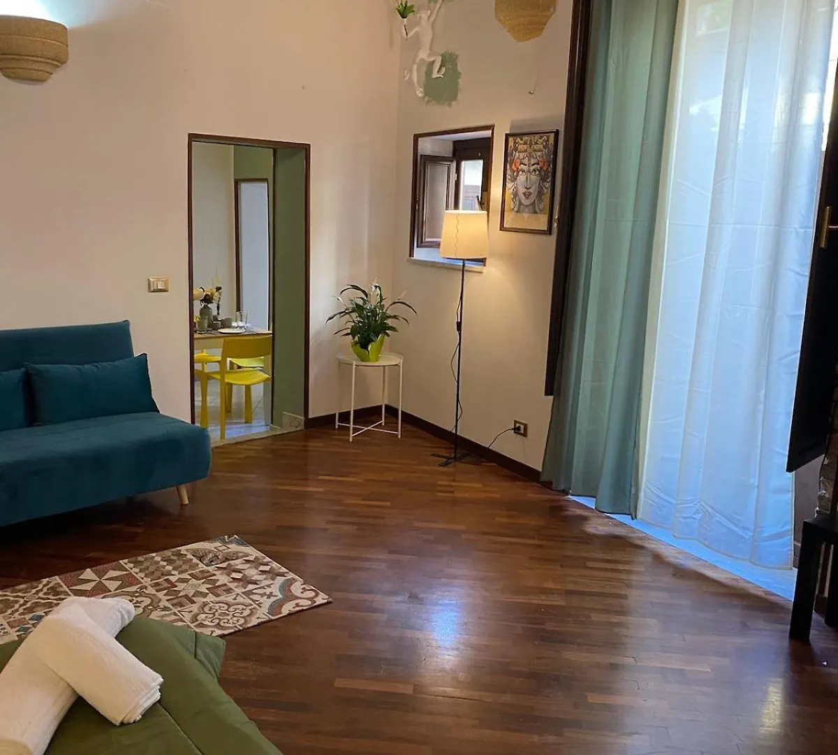 Charming House In The Historic Center Of Palermo Apartment