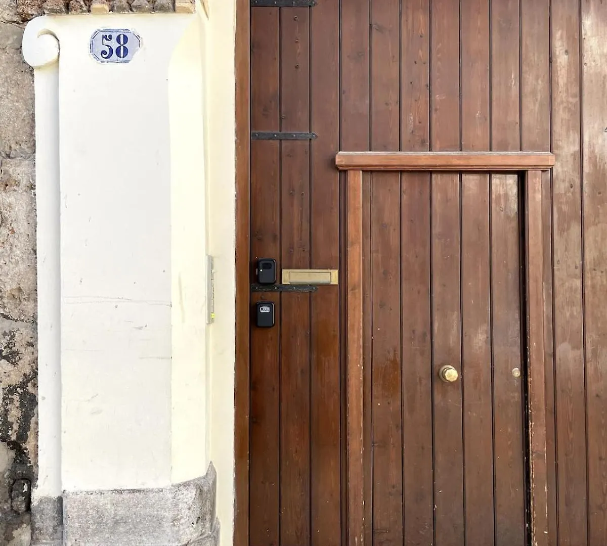 Charming House In The Historic Center Of Palermo Apartment